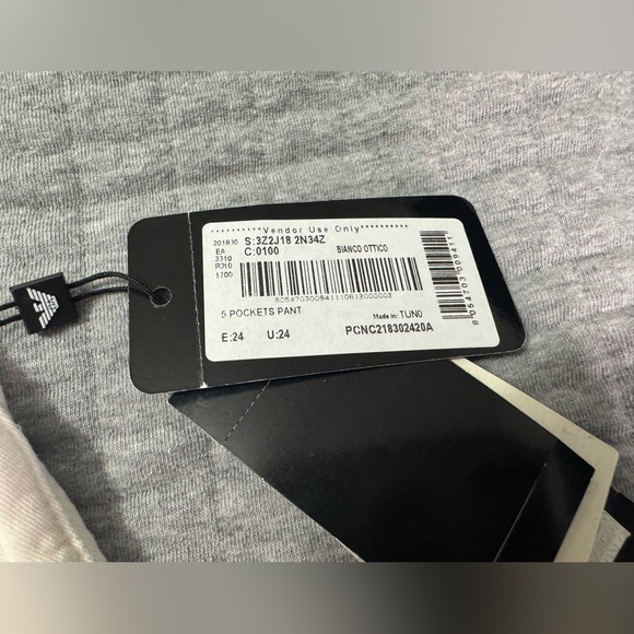 Emporio Armani J18 Straight Leg Slim Fit White Women’s Jeans Size 24 - Picture 8 of 12